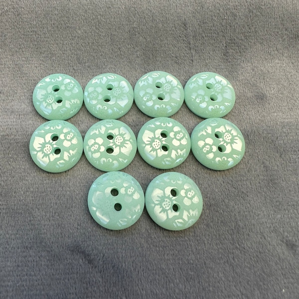 Flower buttons mint green etched design 14mm a set of 10