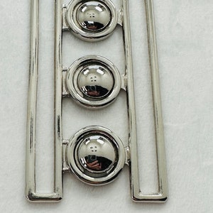 Metal nurses buckle silver tone to fit a belt 75mm