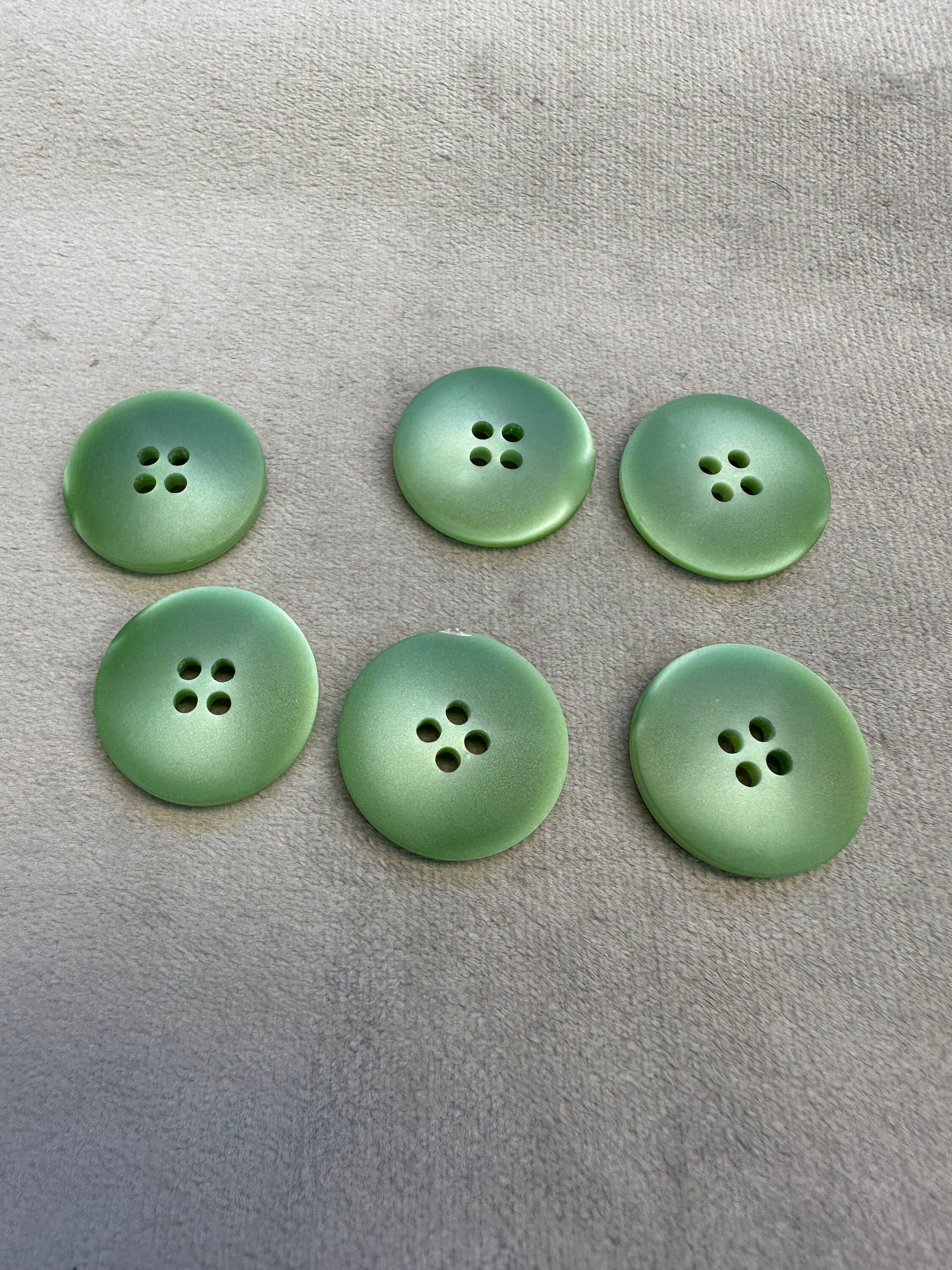 Obre Buttons Ombre Buttons Leaf Green Ombre Design 22mm a Set of 6 - Etsy