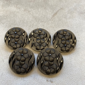Botones de flores con diseño texturizado negro de 27 mm, juego de 5