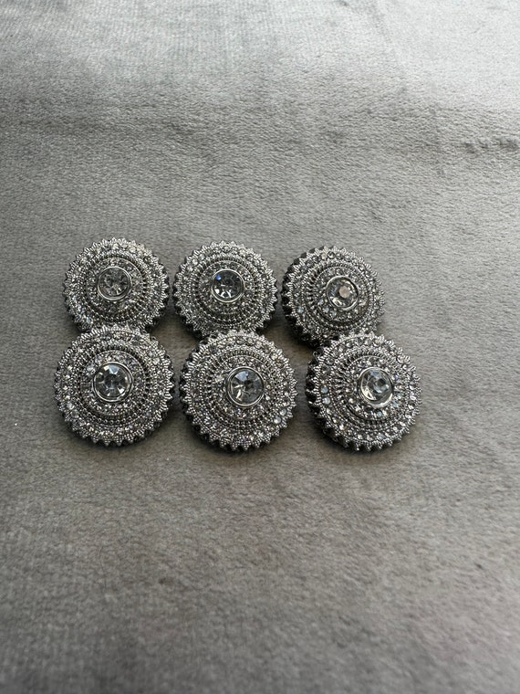 Rhinestone buttons silver tone in a metal setting 17mm a set of 6