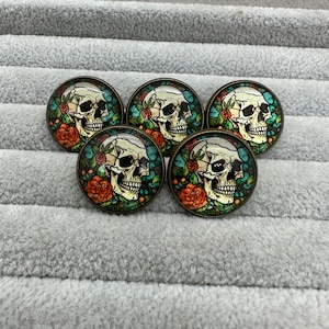 Skull buttons glass and metal with floral background 21mm a set of 5