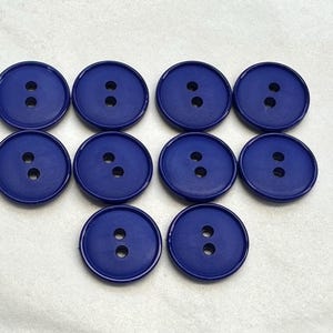 Botones azul real de 18 mm, juego de diez, diseño con borde de anillo.