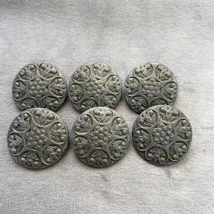 Metal buttons pewter effect textured design 24mm a set of 6