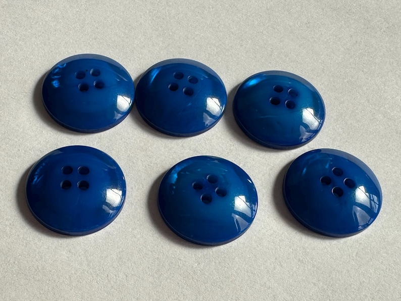 Obre Buttons Royal Blue Ombre Pearlized Buttons: 19mm, Set of 6 - Etsy