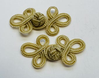 Frog fastener beige 4.9 x 2.4cm a set of 2