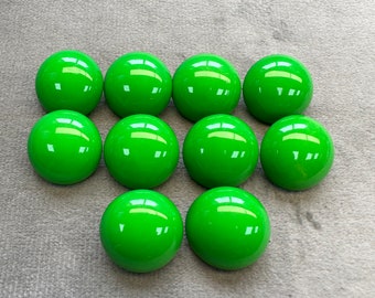 Halve knopen smaragdgroen 18mm per set van 10