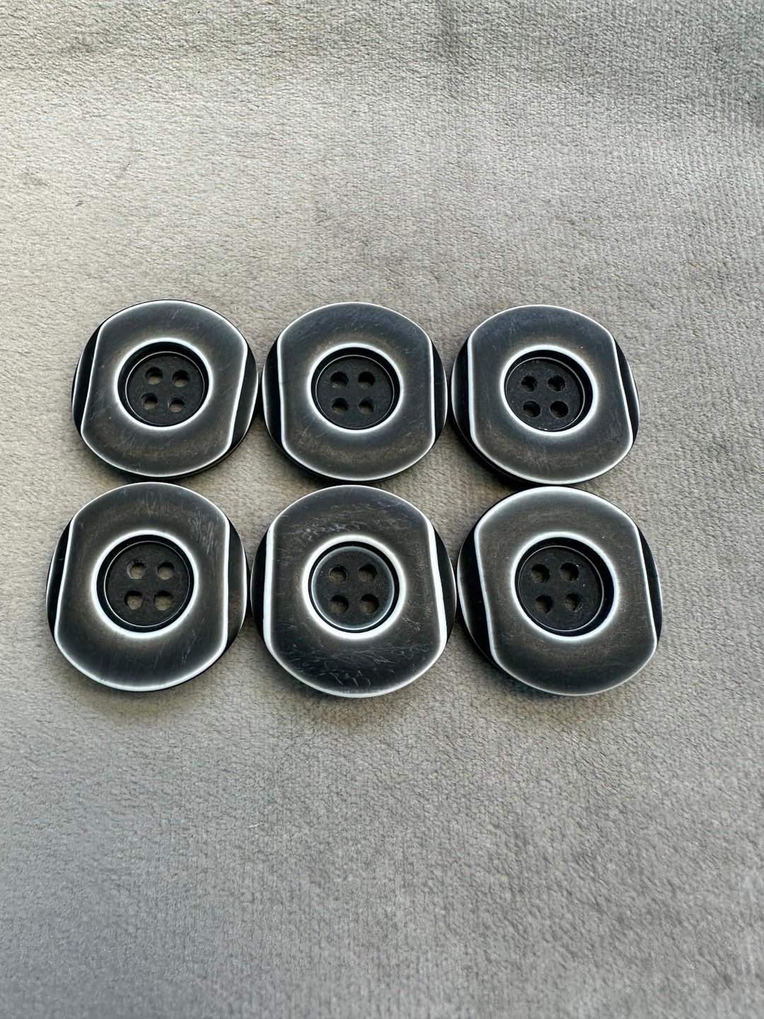 Obre Buttons Ombre Buttons Black, Brown and White Matt Finish 26mm a Set of 6 - Etsy