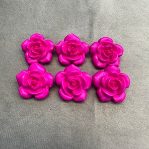 Rose buttons shocking pink 25mm a set of 6