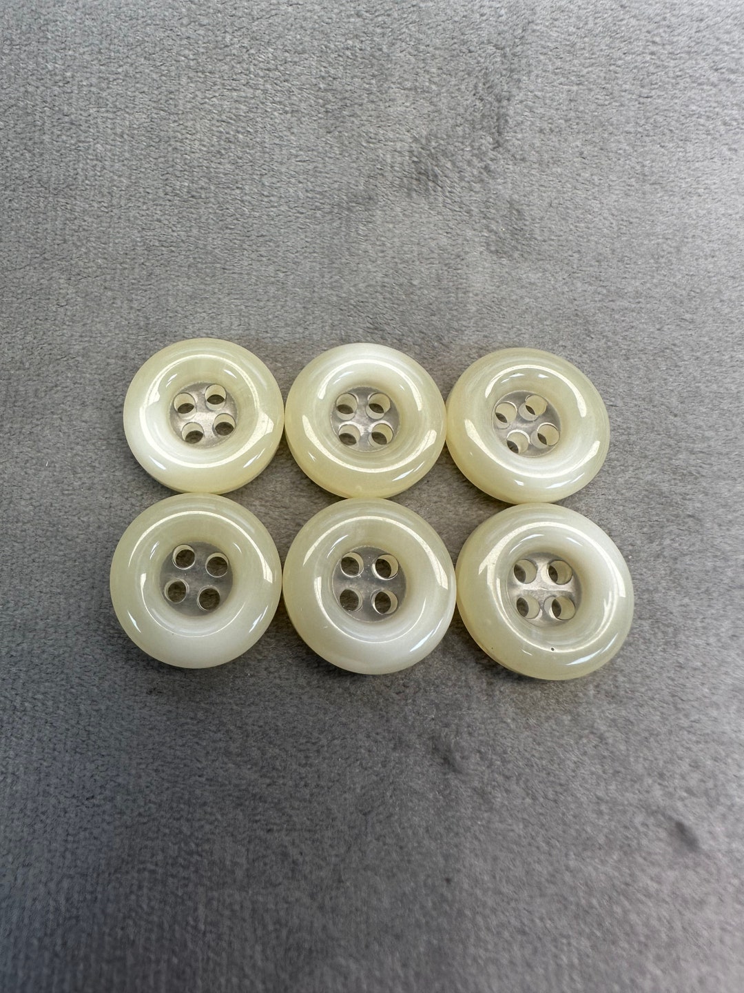 Obre Buttons Ombre Buttons Cream Glossy Finish 17mm a Set of 6 - Etsy