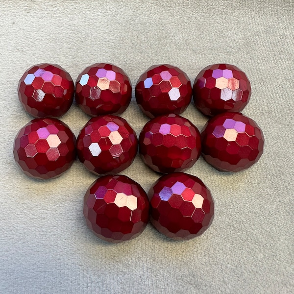 Sparkly buttons burgundy faceted design 20mm a set of 10