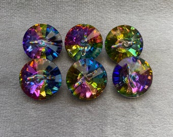 Iridescent buttons in rainbow gem effect 18mm a set of 6