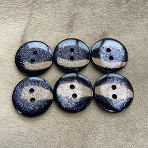 Glitter buttons navy glossy finish 20mm a set of 6
