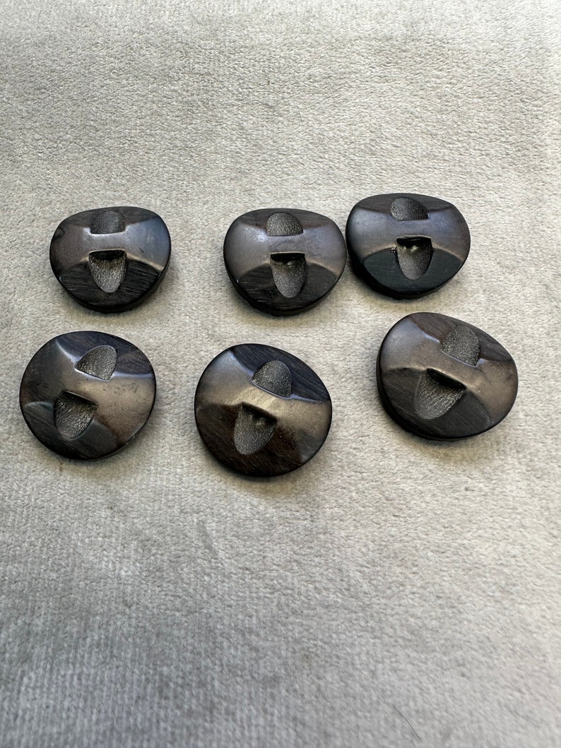 Vintage horn buttons 23mm a set of 6 image 2