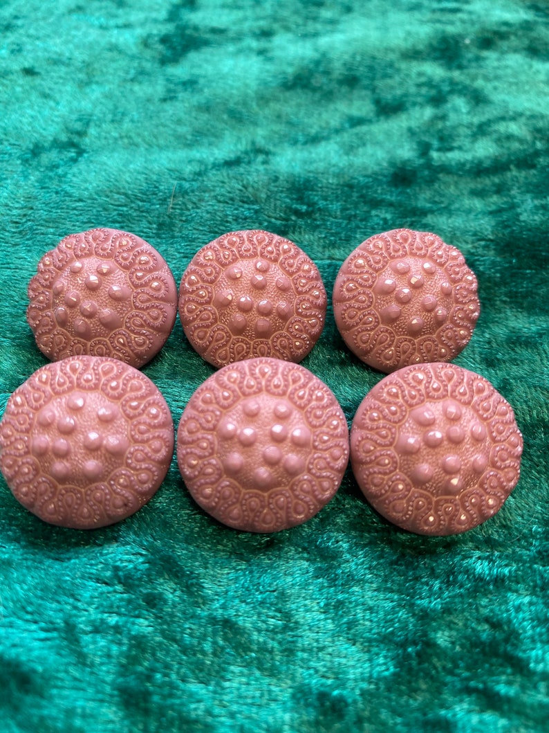 Dusky pink vintage buttons