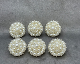 Knopen met imitatieparels, wit en zilvereffect, 28 mm, set van 6