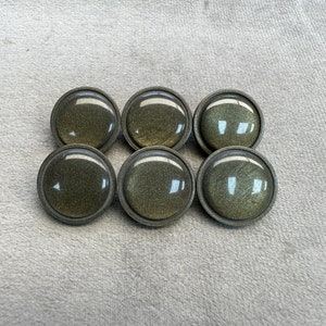 Pearly buttons olive green ombre 19mm a set of 6