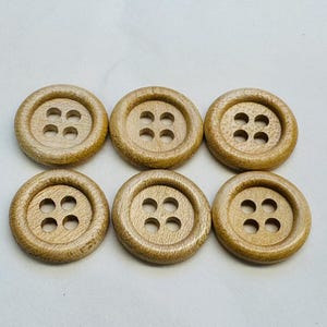 Wooden buttons 25mm a set of six natural finish