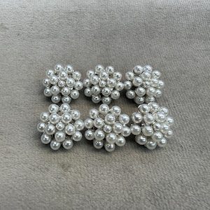 Faux pearl buttons in silver tone setting 17mm a set of 6