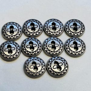 Metal buttons 13mm a set of ten silver-tone engraved western-style