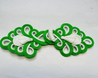Frog fastener bright green and white 20 x 7.5cm