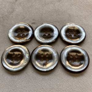 Buttons taupe 27mm a set of 6 ombre finish