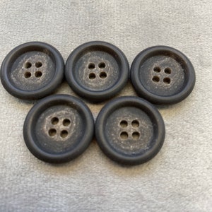 Bottoni in carta riciclata grigio effetto ombre 19mm un set di 5