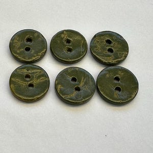 Green buttons 15mm eco coconut shell sold as a set of six buttons