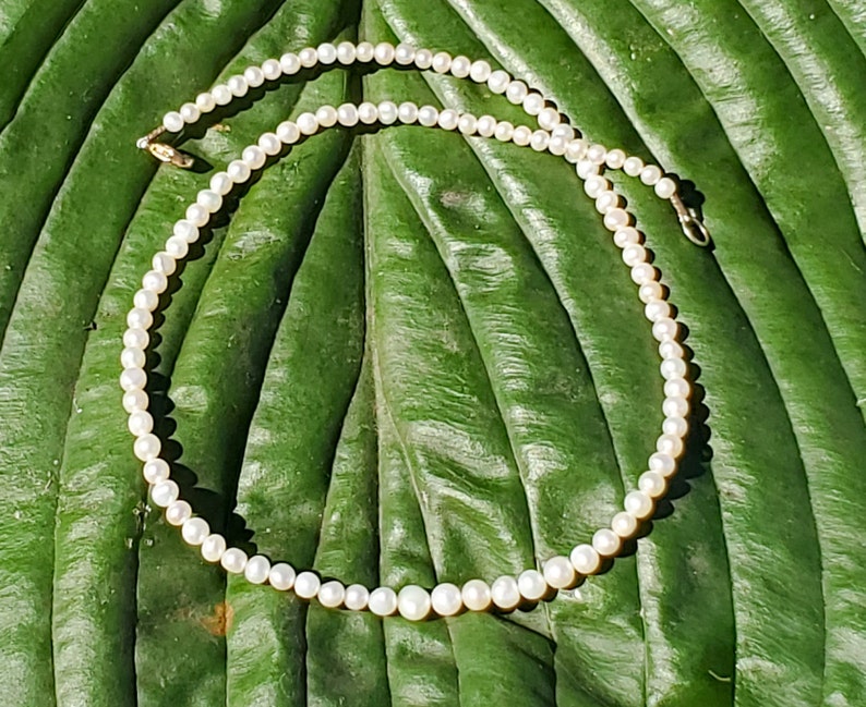 June Birthstone Graduated Pearls WWII era 14K Solid Gold Findings