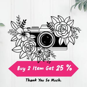 K&ouml;nnte beinhalten: Schwarz-wei&szlig;-Illustration einer Kamera mit floralen Details. Der Text "Buy 2 Item Get 25%" und "Thank You So Much." befindet sich unter dem Bild.