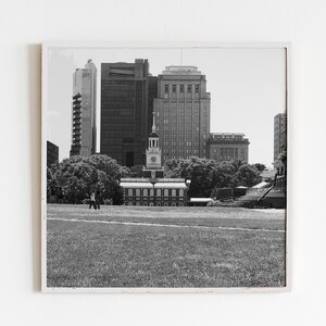 Digital File - Philly In Black & White - Philadelphia, Pennsylvania, City, Buildings