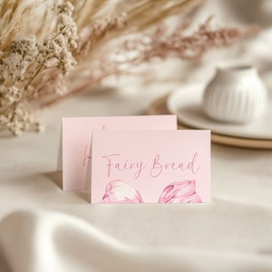 Les filles veulent juste être une carte de nourriture, des marque-places avec un nœud, une enseigne de table BCBG, des badges pour coquettes, des couverts. En savoir plus dans la description ci-dessous