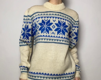 Vintage sweater Aarlan royal with ornament/ 1980s vintage/ small size