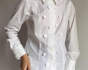 Vintage Y2K wit geplooid shirt met rozetdetails – getailleerde minimalistische blouse