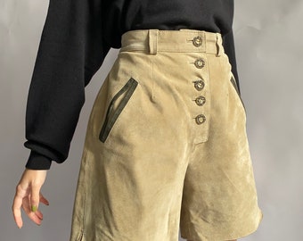 Vintage suede leather shorts in beige/ 1980’s/ small