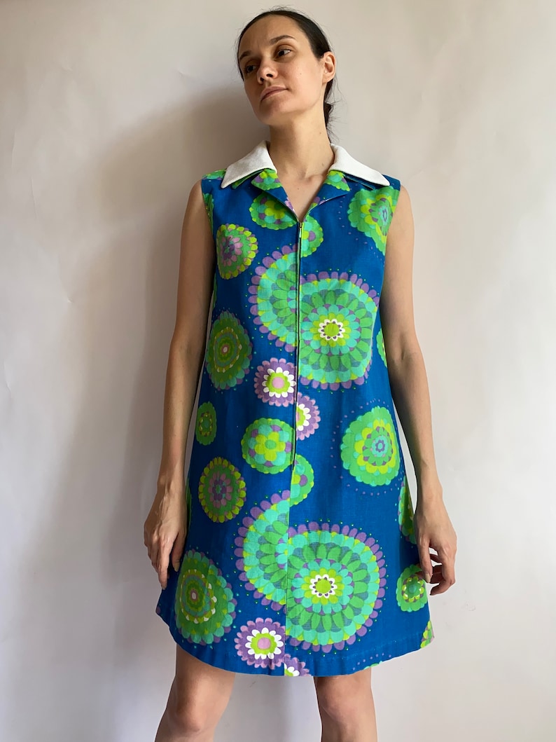 Vintage psychedelic mini dress/1960s/ 60s/ 1970s/ zip closure/ extra small image 1