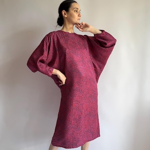 Vintage 1980s silk dress/ cocktail dress/ small size
