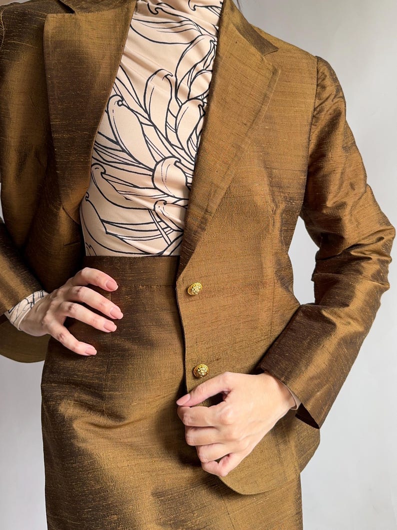 Vintage skirt suit/ silk skirt set/ 1960s/ medium size image 10