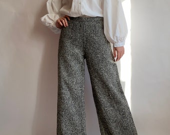Vintage 1970s wool pants/ wide leg trousers/ small size