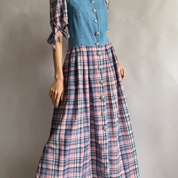 Robe bavaroise vintage dirndl/ années 1980/ denim, plaid/ UK14 moyen/ grand