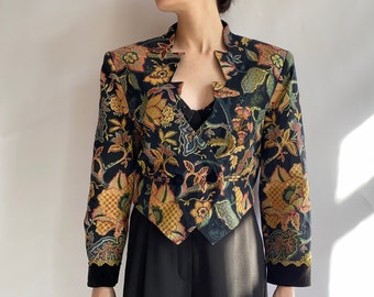 Vintage cropped tapestry blazer/ small size