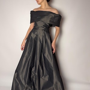 black 2000s prom dress Y2K Vintage Black Beaded Prom Dress, Evening Dress, Pageant Dress / Size: 0
