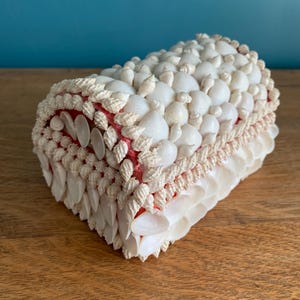Vintage Sea Shell Covered Jewellery Box