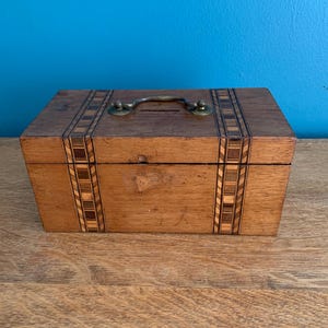 Vintage French Wooden Jewellery Trinket Box With Inlaid Marquetry Detail 1930s