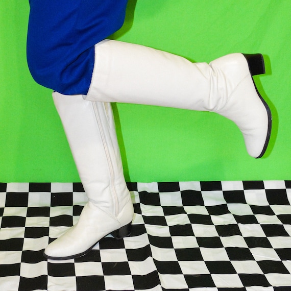 Vintage Cream Go Go Boots Size 8.5