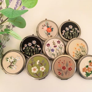 Hand-Embroidered Wildflower Compact Mirror: Linen Purse Mirror