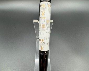 Handgefertigter Weißer Computer Platinen Drehstift