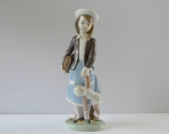 Retired Lladro Porcelain Figurine: "Autumn" Glazed Finish #5218