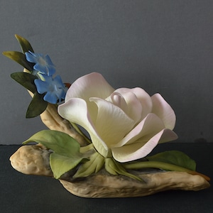 BOEHM Porcelain Peace Rose Figurine: Handmade Floral Decor