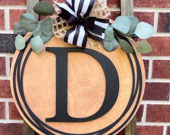 Last Name Sign, Initial Door Hanger, Personalized Door Hanger, Personalized Door Decor, Wood Last Name Sign, Family Name Sign, Door Wreath
